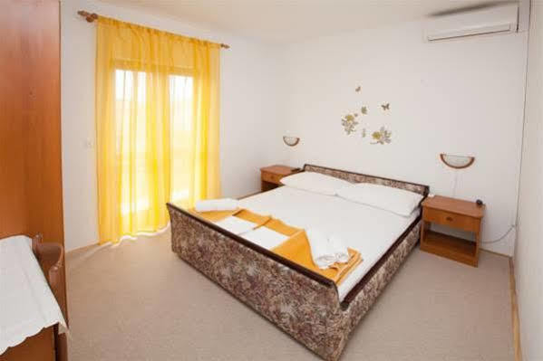 Pansion Maria Bed & Breakfast Zadar Ngoại thất bức ảnh